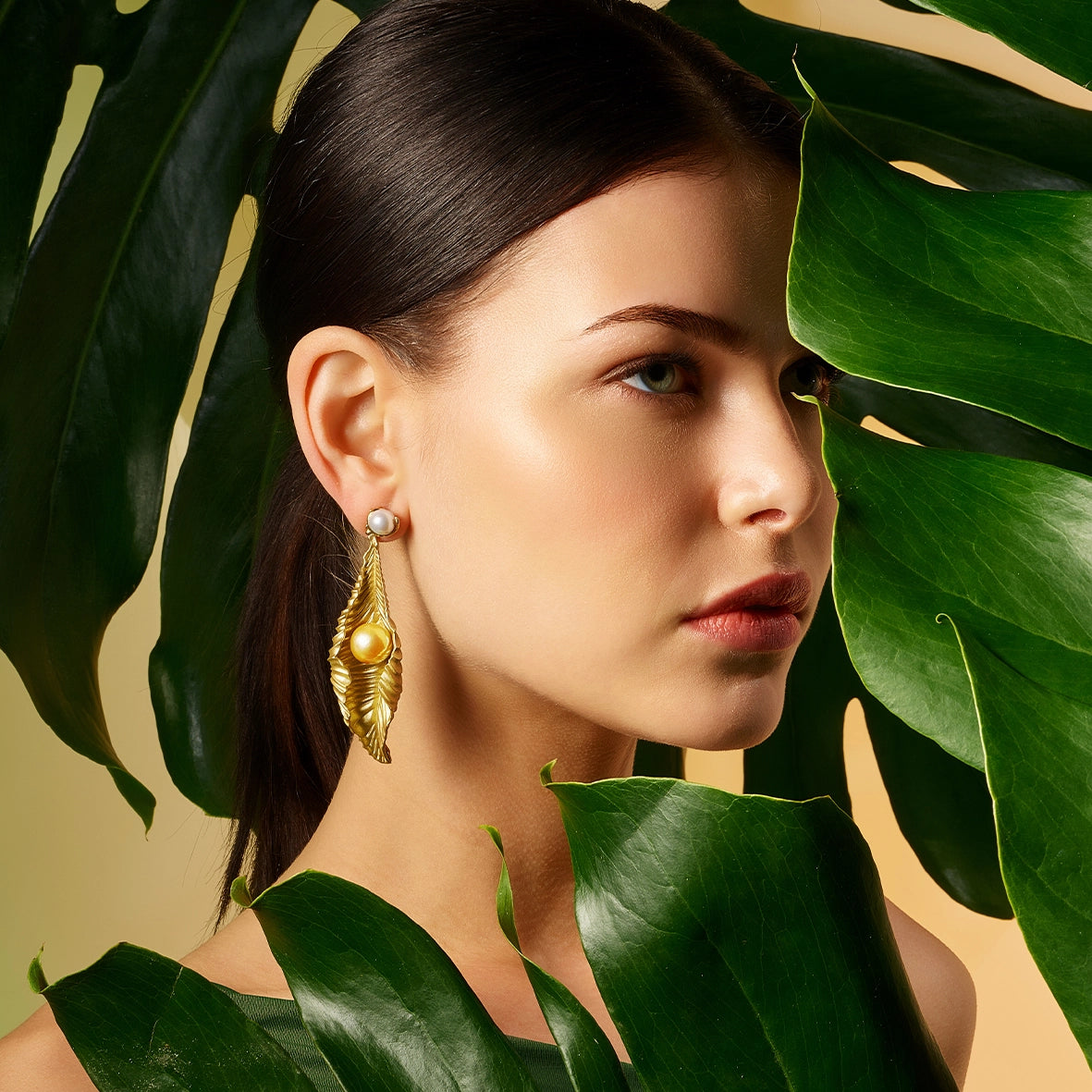 Champagne Acorn Leaf Earrings